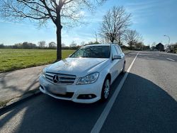 Weiß Gebraucht 2011 Mercedes C200 Kombi | 6.000 € (Fairer Preis)