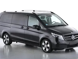 Obsidianschwarz metallic Gebraucht 2023 Mercedes V250 Edition Van / Kleinbus | 56.800 € (Fairer Preis)
