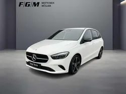 Unilack polarweiß Gebraucht 2023 Mercedes B220 Progressive Van / Kleinbus | 35.750 € (Fairer Preis)