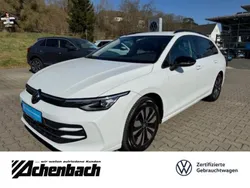 Weiß Gebraucht 2024 VW Golf VIII Goal Kombi | 29.990 € (Superpreis)