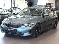 Blau Gebraucht 2020 BMW 330 Sport Line Limousine | 34.490 € (Etwas zu teuer)