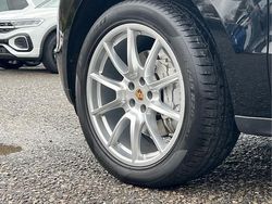 Gebraucht 2015 Porsche Macan S SUV | 36.200 € (Etwas zu teuer)