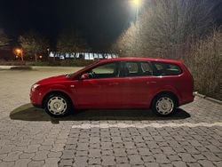 Rot Gebraucht 2007 Ford Focus Kombi | 899 € (Superpreis)