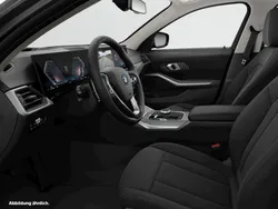 Black sapphire metallic Gebraucht 2023 BMW 330e Comfort Edition Kombi | 38.114 € (Fairer Preis)