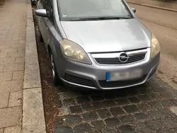 Silber Gebraucht 2006 Opel Zafira Van / Kleinbus | 2.500 € (Fairer Preis)