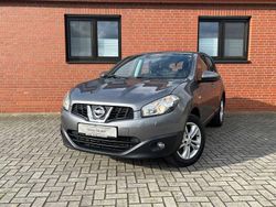 Grau Gebraucht 2013 Nissan Qashqai Acenta SUV | 6.390 € (Fairer Preis)