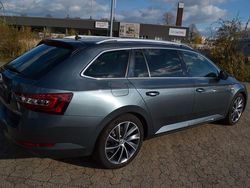 Grau Gebraucht 2016 Skoda Superb LAURIN & KLEMENT Kombi | 11.999 € (Guter Preis)