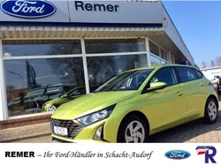 Gelb Gebraucht 2024 Hyundai i20 Select Limousine | 16.690 € (Fairer Preis)