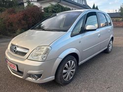 Grau Gebraucht 2008 Opel Meriva Van / Kleinbus | 1.999 € (Etwas zu teuer)