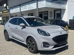 Grau Gebraucht 2020 Ford Puma ST-Line Van / Kleinbus | 12.900 €