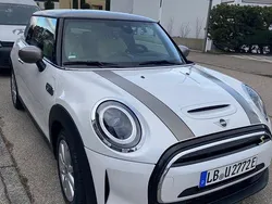 Grau Gebraucht 2021 Mini Cooper Kleinwagen | 22.350 € (Teuer)
