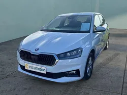 Weiß Gebraucht 2022 Skoda Fabia Kleinwagen | 15.949 € (Guter Preis)