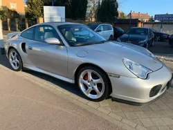 Silber (metallic) Gebraucht 2004 Porsche 996 Turbo Coupé | 64.900 €