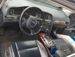 Blau Gebraucht 2025 Audi A6 Kombi | 2.800 €