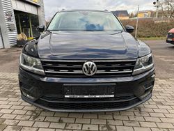 Deep black perleffekt Gebraucht 2019 VW Tiguan Comfortline SUV | 20.990 € (Fairer Preis)