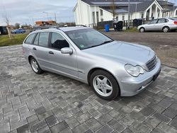 Brillantsilber metalliclack Gebraucht 2004 Mercedes C200 Kombi | 5.500 € (Teuer)