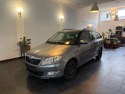 Grau Gebraucht 2013 Skoda Fabia Fresh Kombi | 3.999 € (Guter Preis)