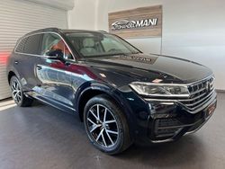 Moonlight blue perleffekt Gebraucht 2018 VW Touareg Elegance SUV | 39.990 € (Fairer Preis)