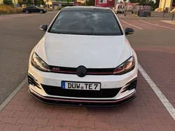 Weiß Gebraucht 2017 VW Golf VII GTI Limousine | 21.000 € (Fairer Preis)