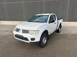 Gebraucht 2015 Mitsubishi L200 Invite Abholung | 16.000 €