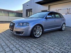 Silber Gebraucht 2005 Audi A3 Sportback Ambition Limousine | 14.950 €