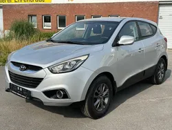 Silber Gebraucht 2015 Hyundai ix35 Comfort SUV | 9.900 € (Fairer Preis)