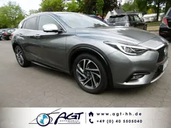 Grau Gebraucht 2018 Infiniti Q30 Luxe Kleinwagen | 13.800 € (Fairer Preis)
