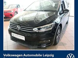 Schwarz Gebraucht 2024 VW Touran Move Van / Kleinbus | 39.430 € (Fairer Preis)