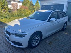 Weiß Gebraucht 2019 BMW 318 Advantage Kombi | 15.990 € (Guter Preis)