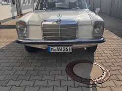 Weiß Gebraucht 1971 Mercedes 220 Limousine | 15.000 €