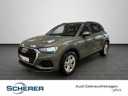 Chronosgrau metallic (metallic) Gebraucht 2019 Audi Q3 Ambiente SUV | 27.490 € (Superpreis)