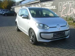 Silber Gebraucht 2013 VW up! move up! Kleinwagen | 5.990 € (Etwas zu teuer)