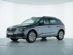 Quarzgrau metallic met. Gebraucht 2021 Skoda Kamiq Clever SUV | 19.889 € (Fairer Preis)
