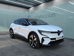 Weiß Gebraucht 2023 Renault Mégane Techno Limousine | 33.640 € (Etwas zu teuer)