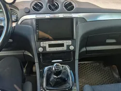 Weiß Gebraucht 2010 Ford S-MAX S Van / Kleinbus | 5.800 € (Teuer)