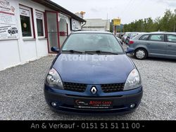 Blau Gebraucht 2002 Renault Clio II Authentique Kleinwagen | 1.399 € (Guter Preis)