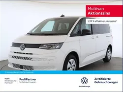 Weiß (candyweiß (weiß)) Gebraucht 2024 VW Multivan Basis Van / Kleinbus | 49.160 € (Fairer Preis)