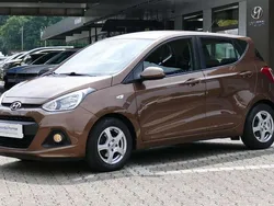 Braun Gebraucht 2016 Hyundai i10 Classic Kleinwagen | 6.980 € (Fairer Preis)