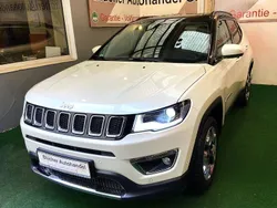 Bianco und schwarz (metallic) Gebraucht 2019 Jeep Compass Limited SUV | 18.950 € (Fairer Preis)