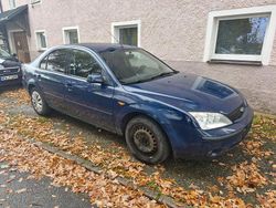 Blau Gebraucht 2003 Ford Mondeo Trend Limousine | 700 € (Superpreis)