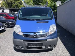 Tintenfisch grau Gebraucht 2012 Opel Vivaro Van | 7.400 € (Etwas zu teuer)