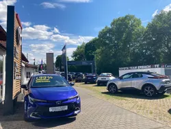 Blau Neu 2025 Toyota Corolla Limousine | 37.000 €