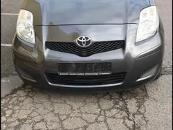 Grau Gebraucht 2009 Toyota Yaris Cool Limousine | 1.800 € (Guter Preis)