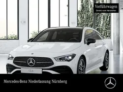 Weiß Gebraucht 2025 Mercedes CLA200 AMG Limousine | 44.890 €