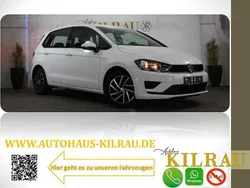 Weiß Gebraucht 2016 VW Golf Sportsvan Van / Kleinbus | 12.999 € (Etwas zu teuer)