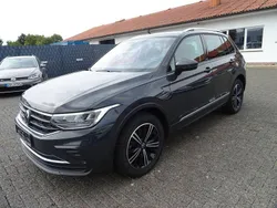 Grau Gebraucht 2023 VW Tiguan Active SUV | 21.750 € (Guter Preis)