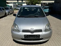 Silber Gebraucht 2001 Toyota Yaris Kleinwagen | 1.400 € (Guter Preis)