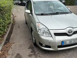 Gold Gebraucht 2009 Toyota Verso Van / Kleinbus | 3.900 €