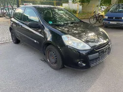 Perlmuttschwarz Gebraucht 2009 Renault Clio II Expression Kleinwagen | 1.490 € (Guter Preis)