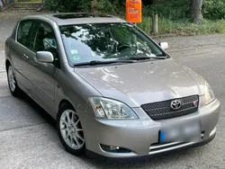 Beige Gebraucht 2004 Toyota Corolla Kleinwagen | 6.000 € (Teuer)